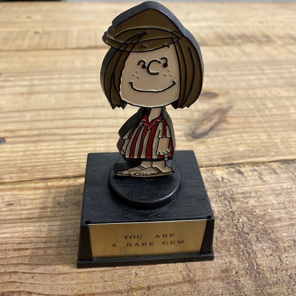 Vintage 1970’s Aviva Peanuts Peppermint Patty Trophy “You Are A Rare Gem”